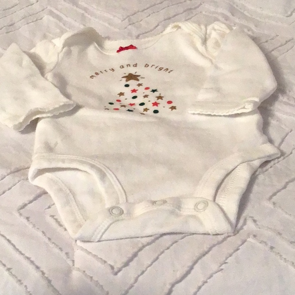 Festive Baby Outfit with Red Tutu and Striped Leggings - Picture 3 of 4
